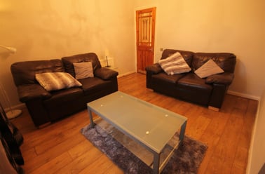 Victoria Square, Sandyford, Newcastle - Image 2